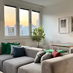 Old Town 3br With Castle Views Bratislava