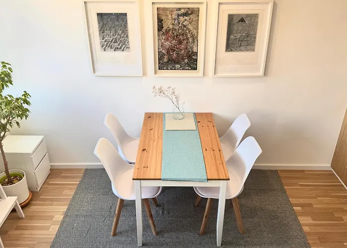 Old Town 3br With Castle Views