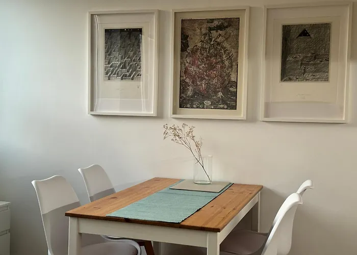 Old Town 3br With Castle Views